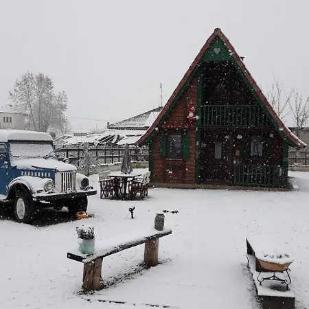 Traditional Летний дом