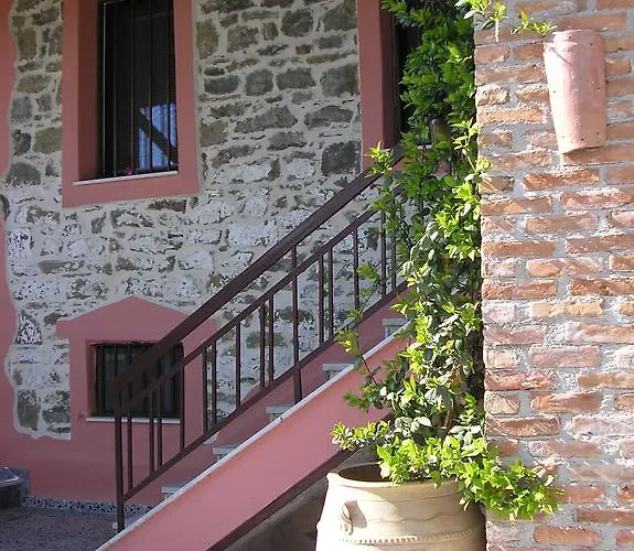 Traditional * Tríkala