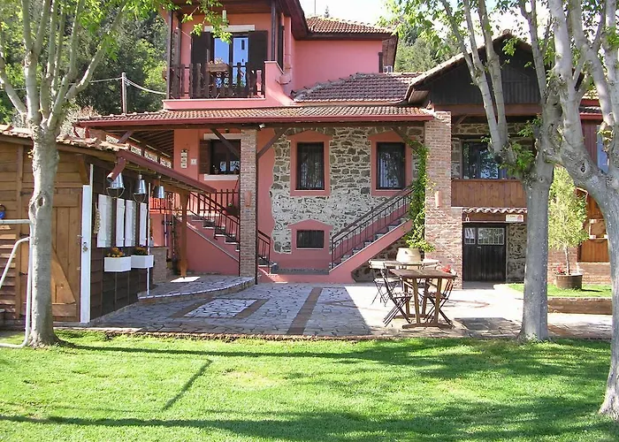 Traditional * Tríkala