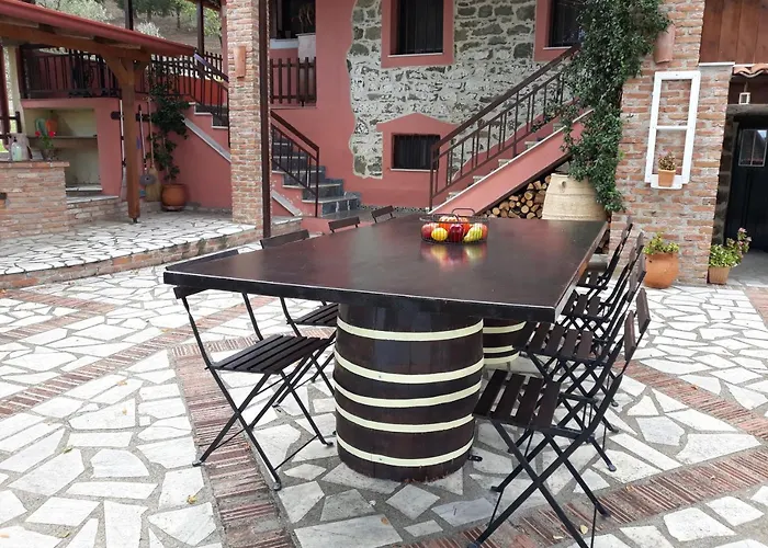 Traditional Tríkala